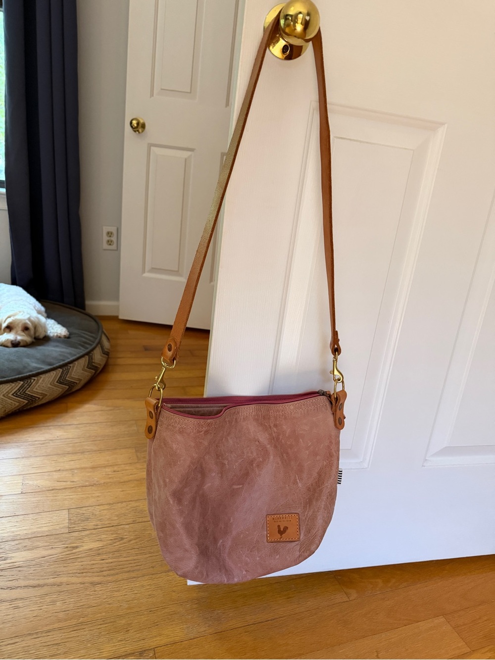 Dusty Rose leather Mwanwhile Back On The Farm Crossbody Zip bag